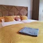Liberty Buekfuerdo Апартаменты *